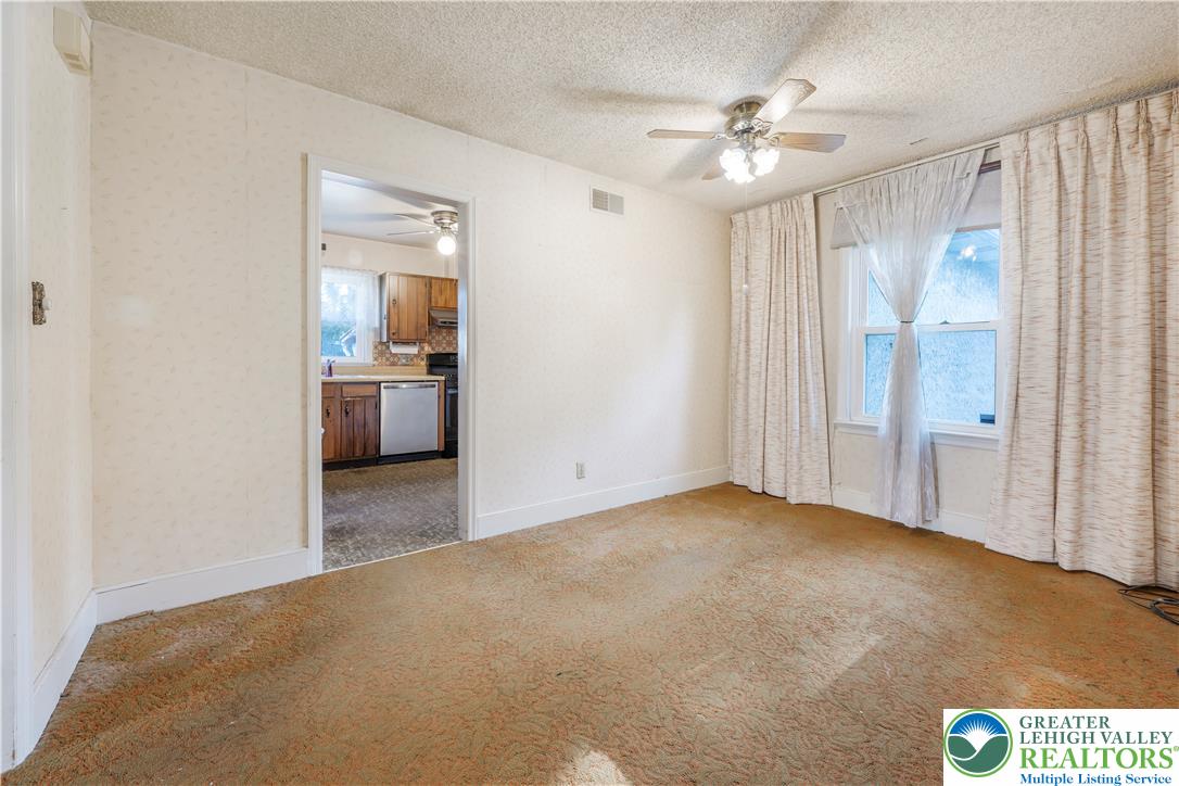 8 Aarons Place Property Photo 19