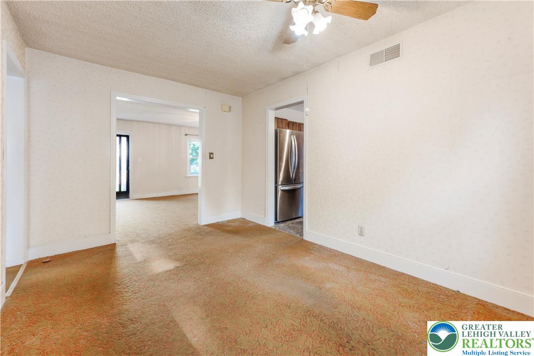 8 Aarons Place Property Photo 20