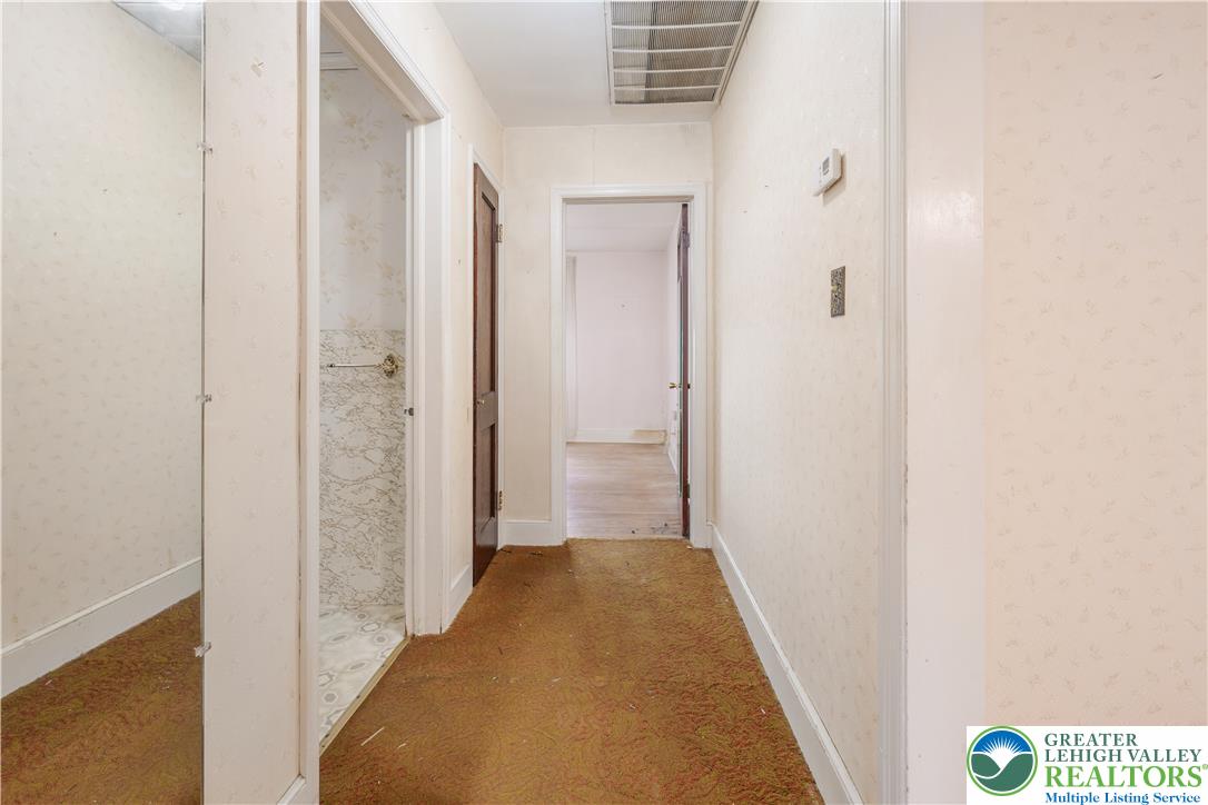 8 Aarons Place Property Photo 23