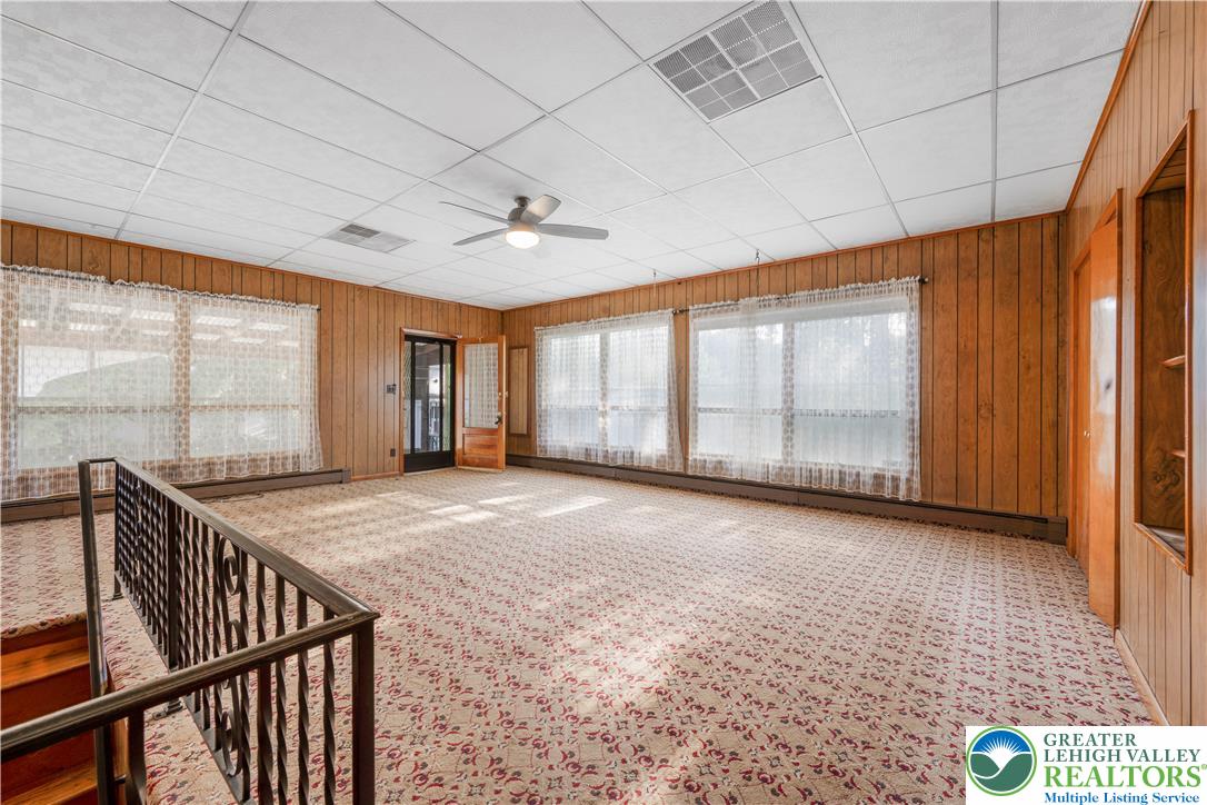 8 Aarons Place Property Photo 29