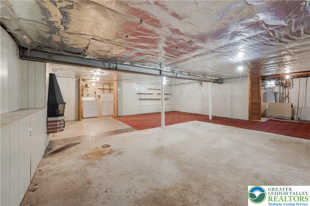 8 Aarons Place Property Photo 35