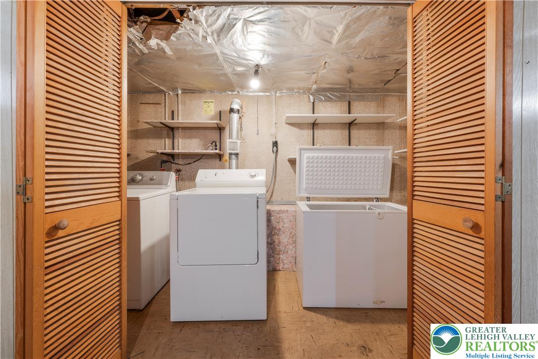 8 Aarons Place Property Photo 37