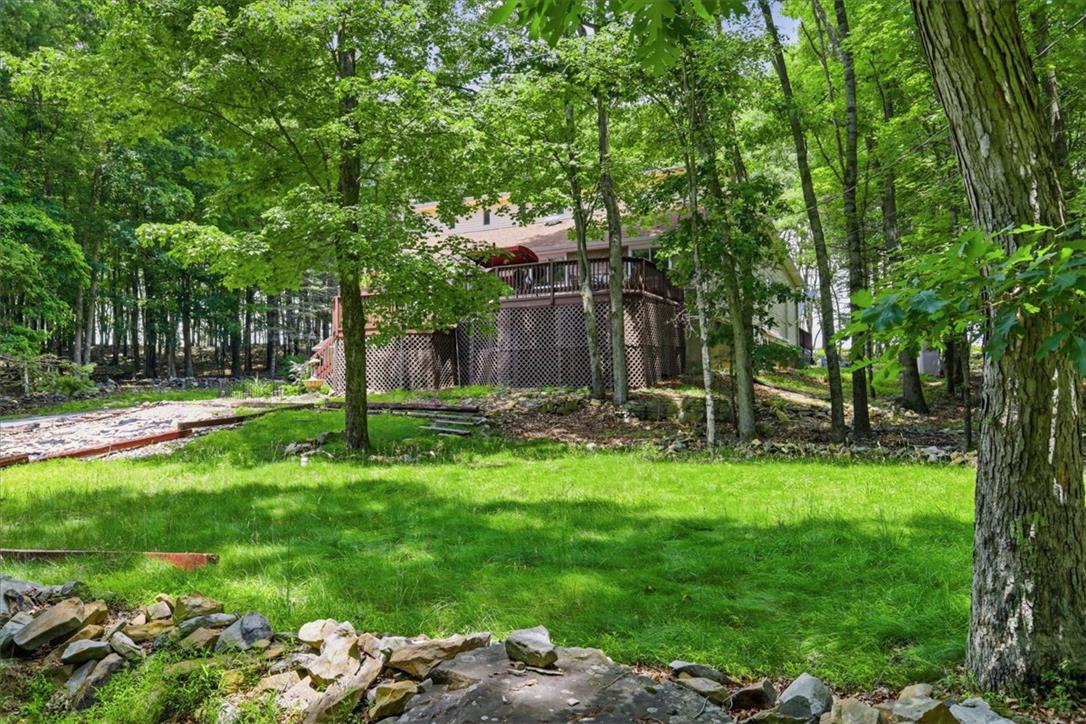 17 Basswood Court Property Photo 4