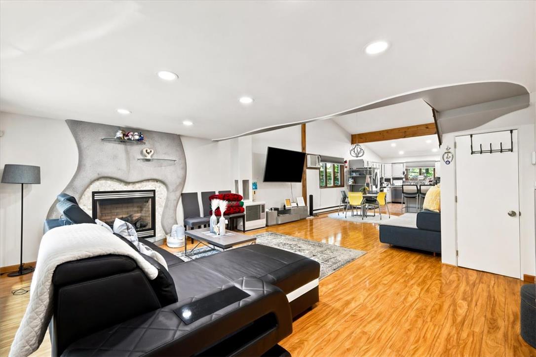 17 Basswood Court Property Photo 34