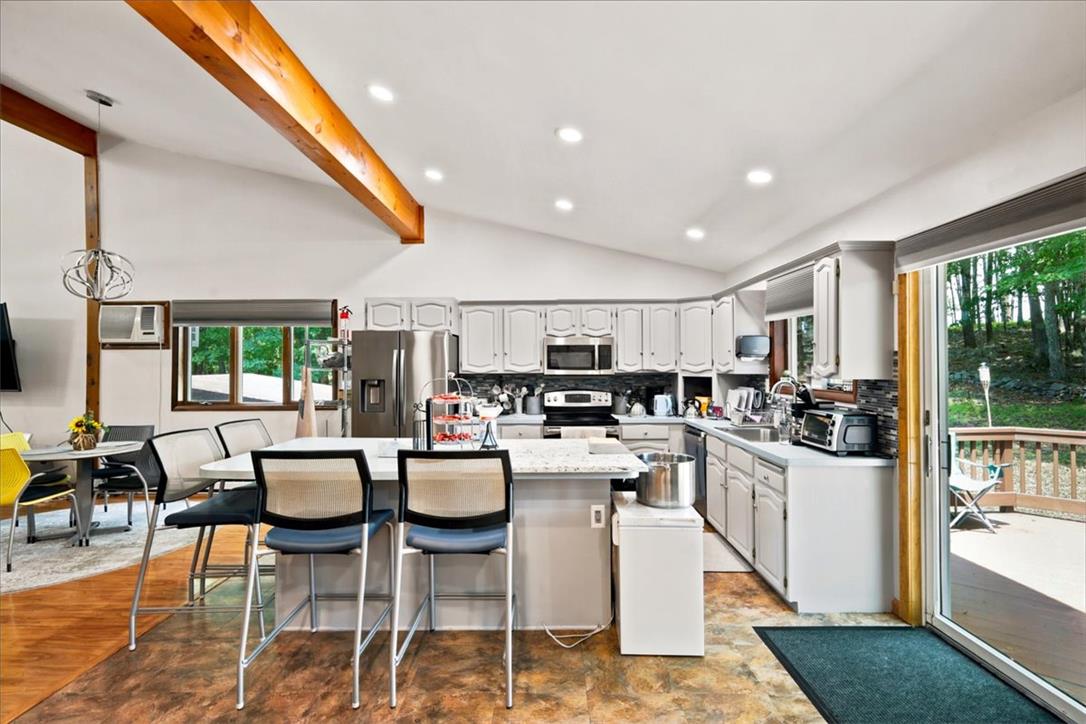17 Basswood Court Property Photo 48