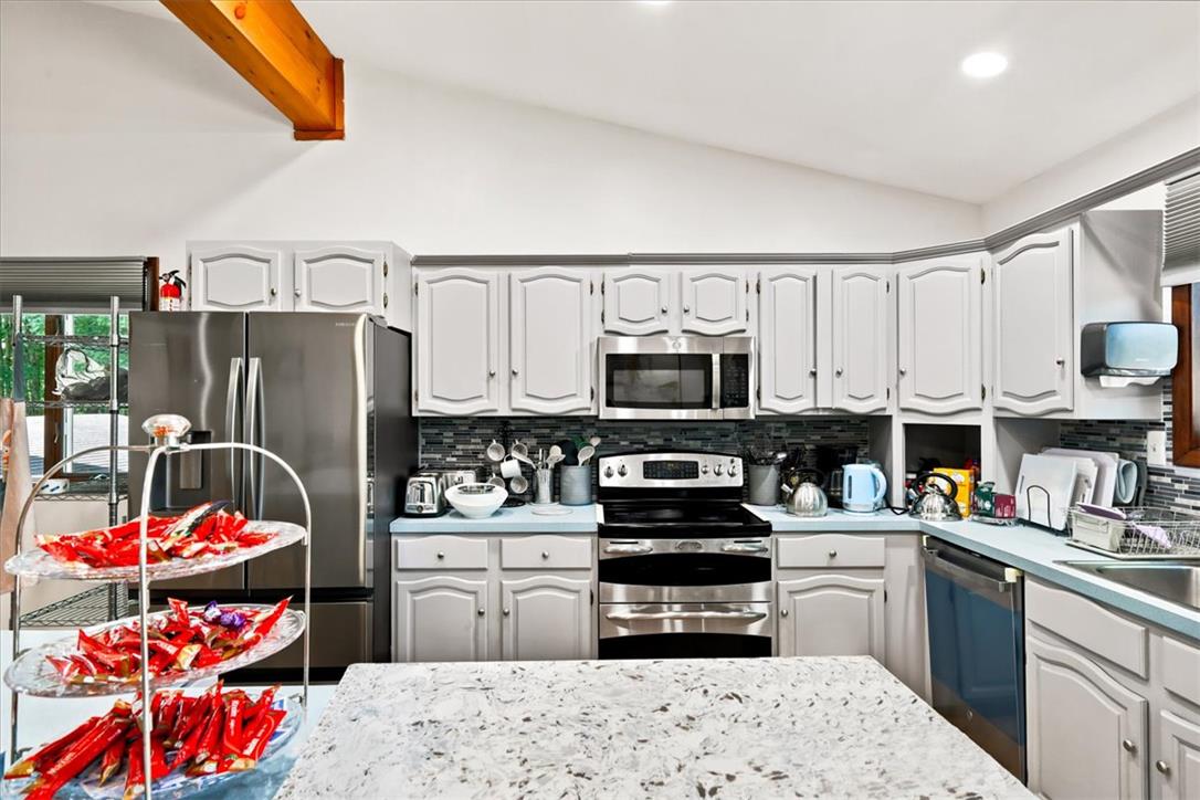 17 Basswood Court Property Photo 49