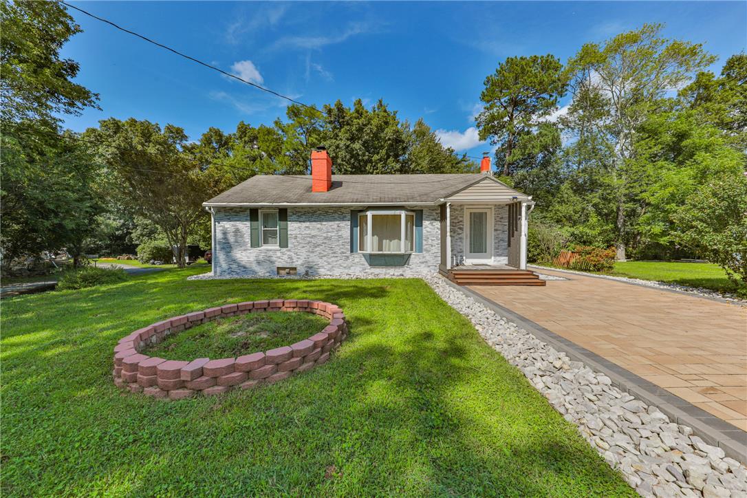 4430 Crescent Street Property Photo 1