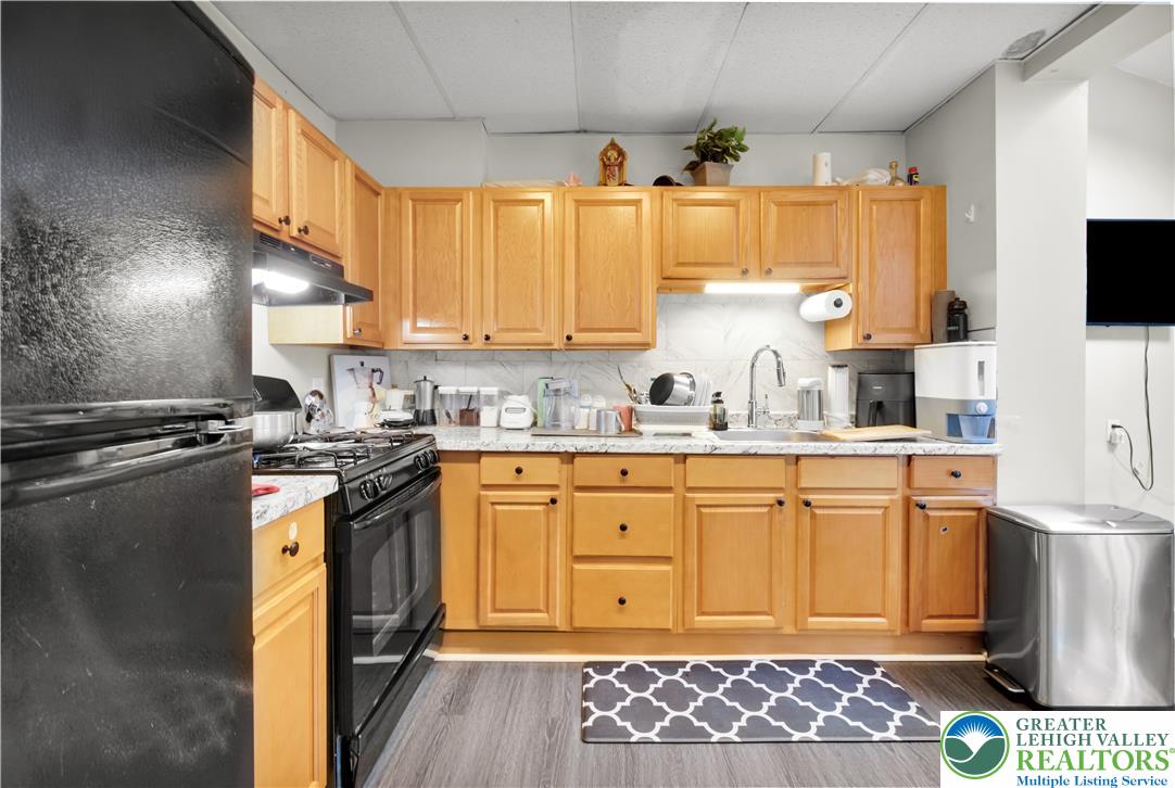 1243 Russell Street Property Photo 8