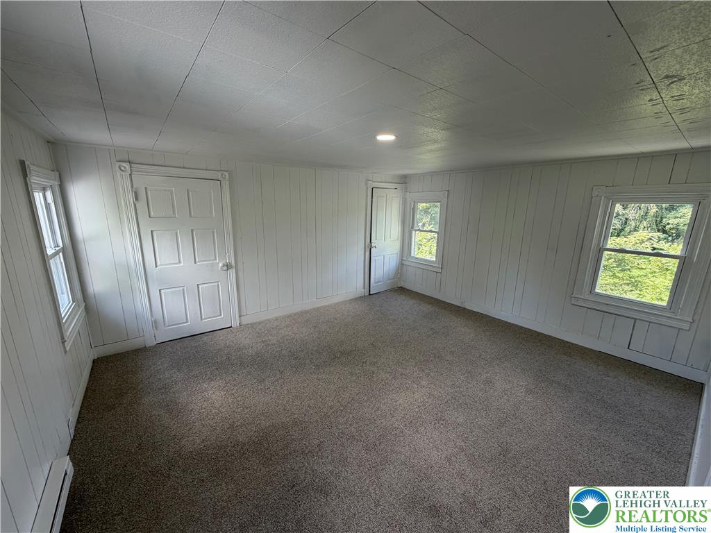 5720 Memorial Road Property Photo 13