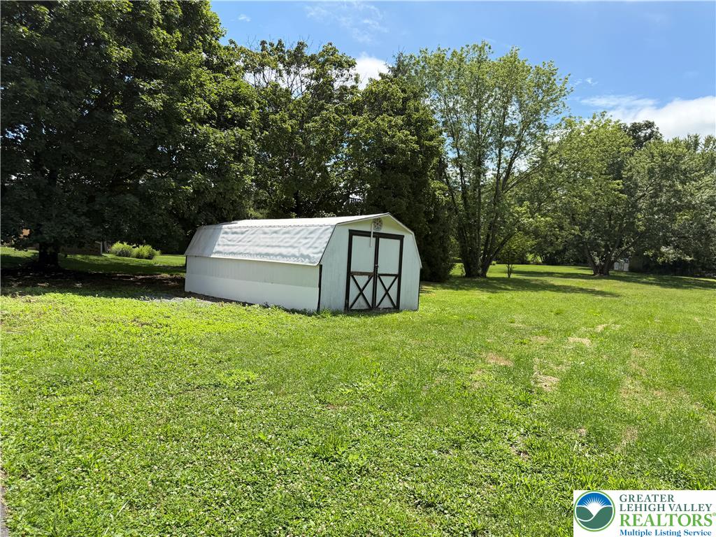 5720 Memorial Road Property Photo 16