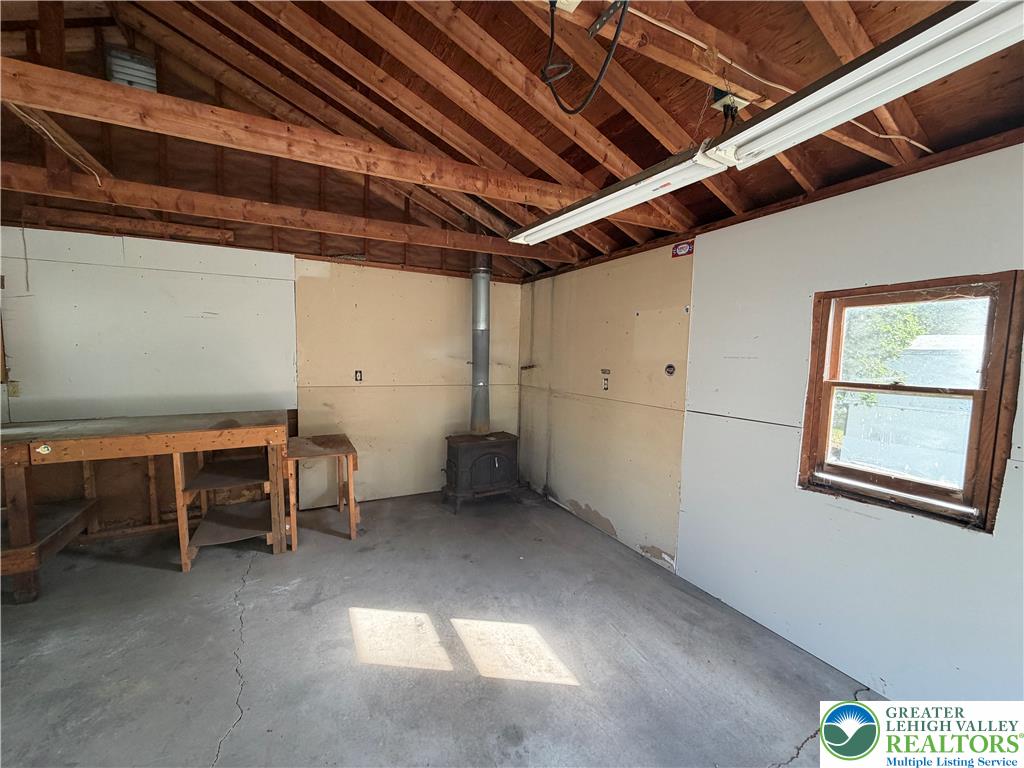 5720 Memorial Road Property Photo 21