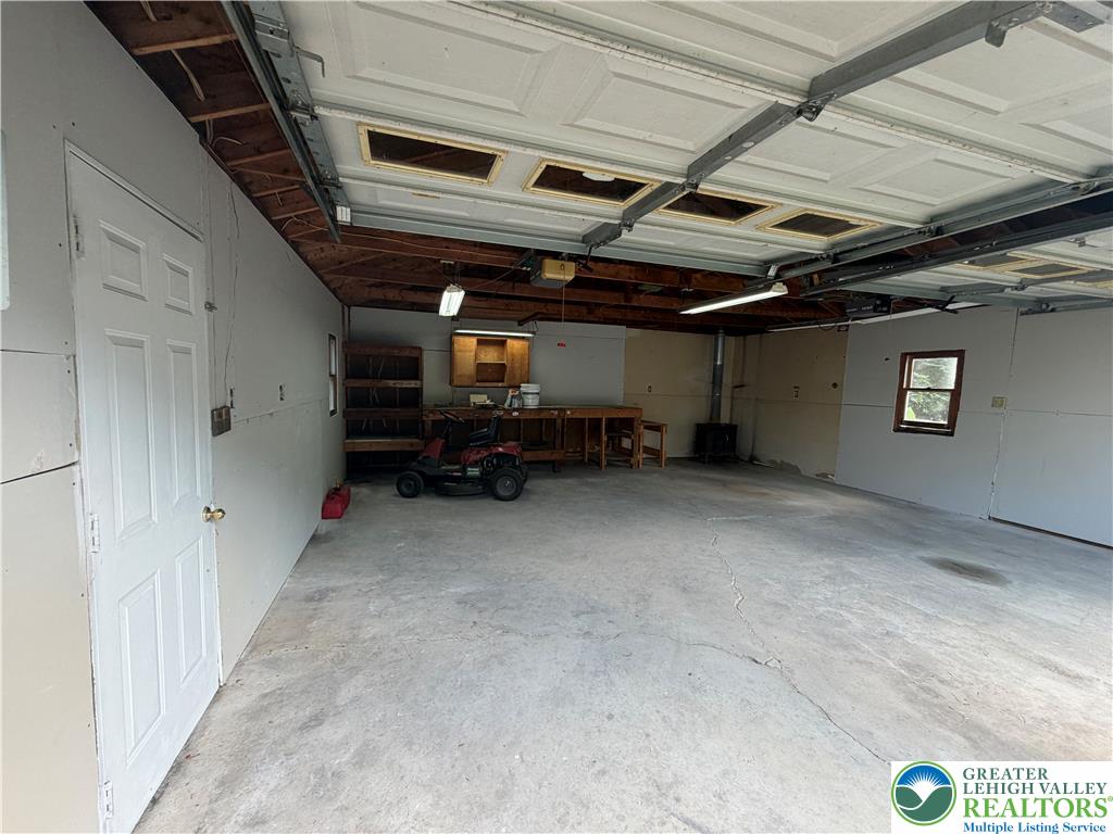 5720 Memorial Road Property Photo 24