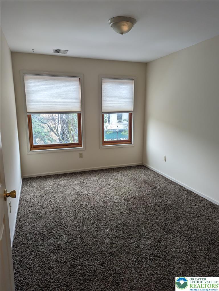 128 West 4th Street 2r Property Photo 4