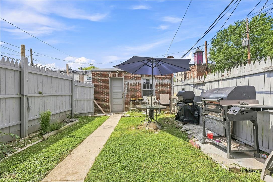 132 N Madison Street Property Photo 37