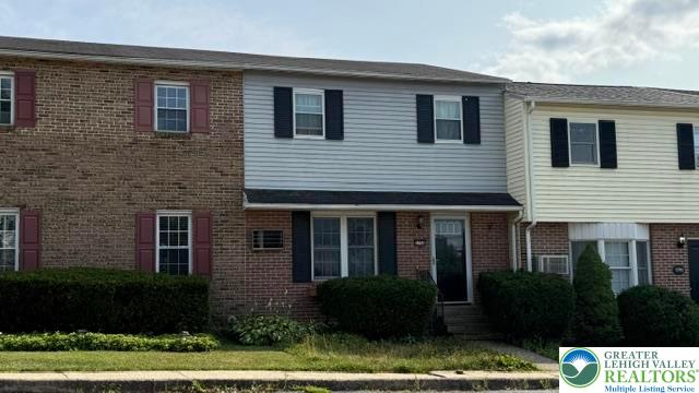 5758 Greens Drive Property Photo 1