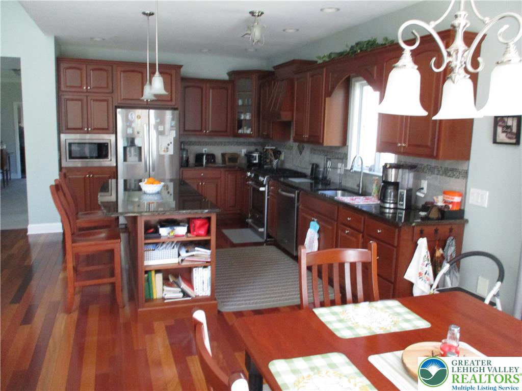 1001 Honor Drive Property Photo 11