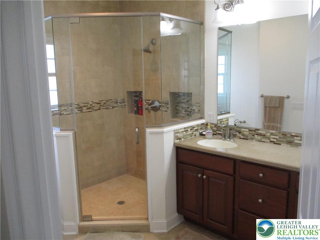 1001 Honor Drive Property Photo 17