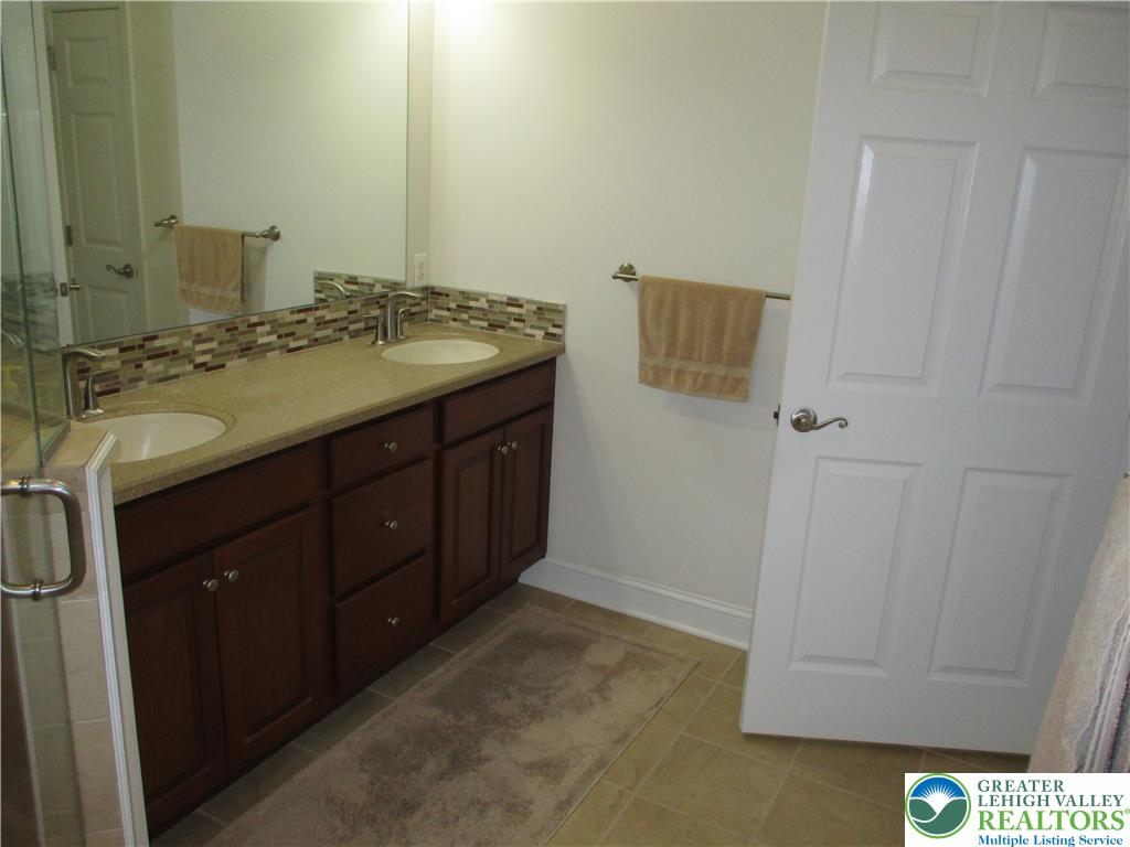 1001 Honor Drive Property Photo 19