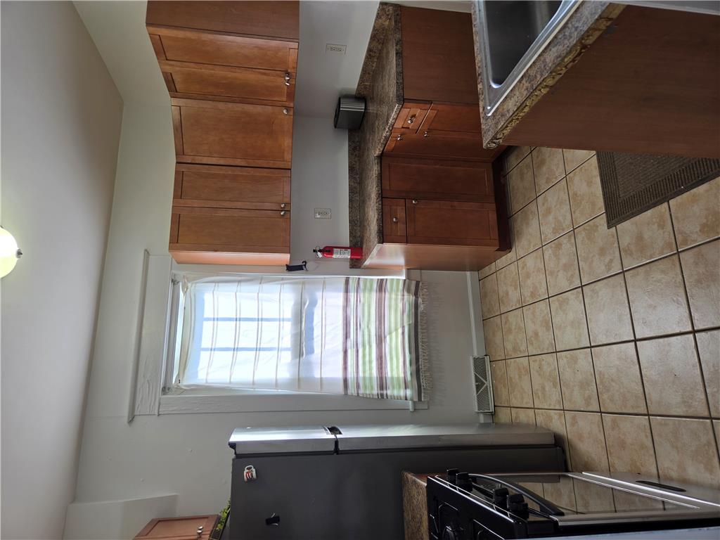 2440 South 4th Street Property Photo 6
