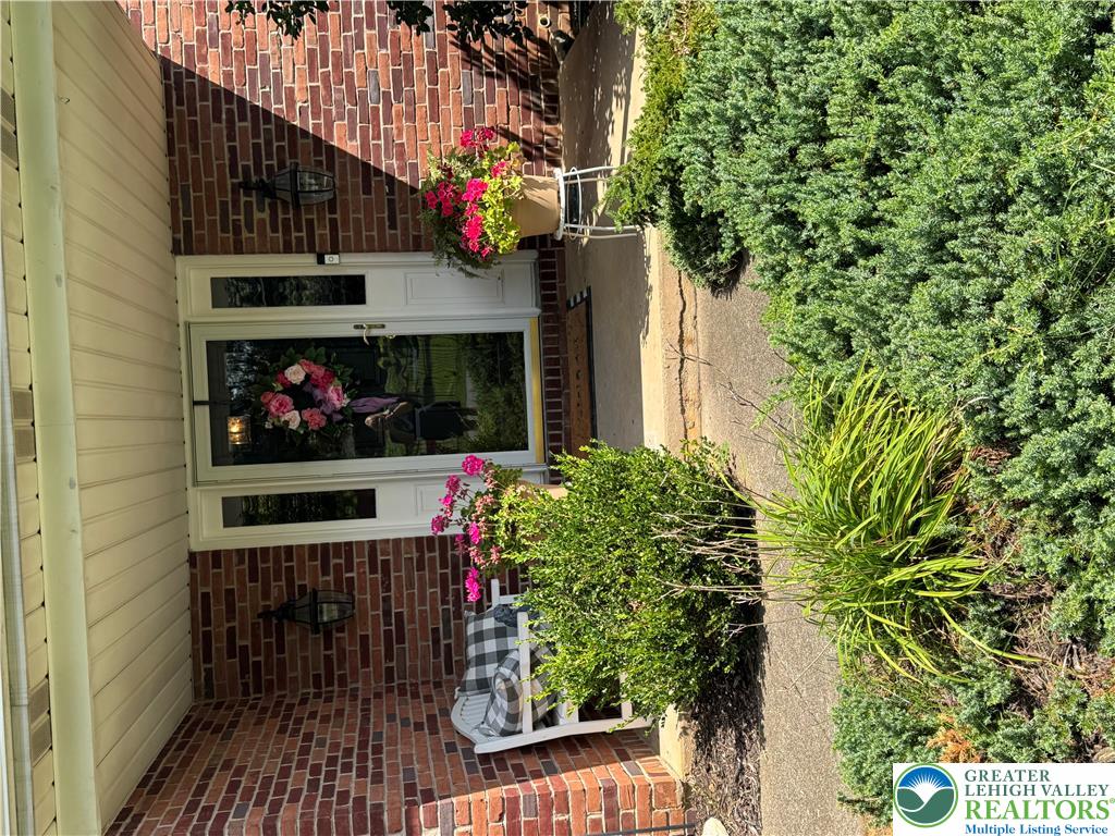 3360 Michigan Court Property Photo 2