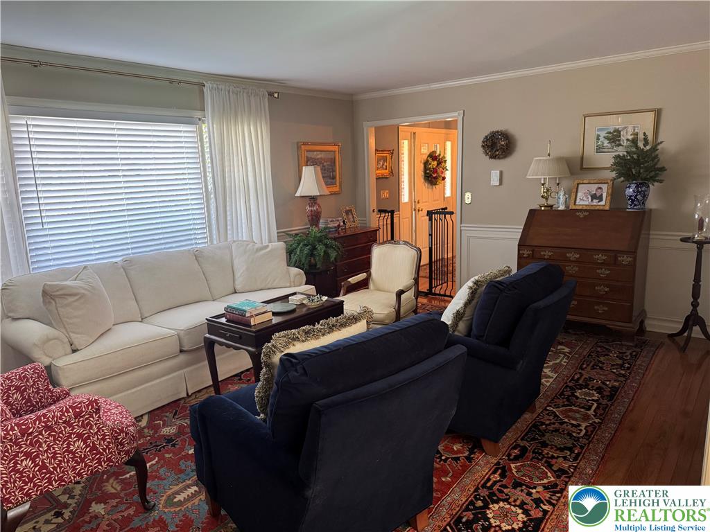 3360 Michigan Court Property Photo 6
