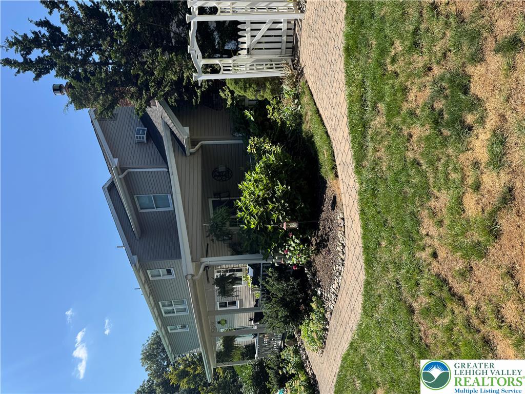 3360 Michigan Court Property Photo 38
