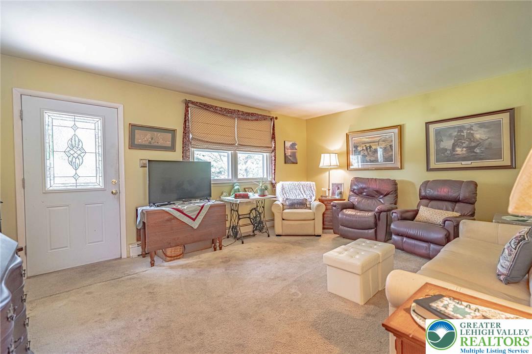 2034 Wind Hill Road Property Photo 5