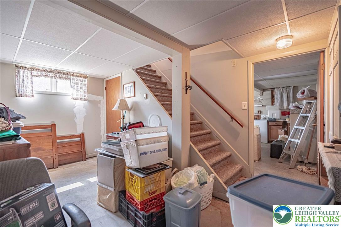 2034 Wind Hill Road Property Photo 40
