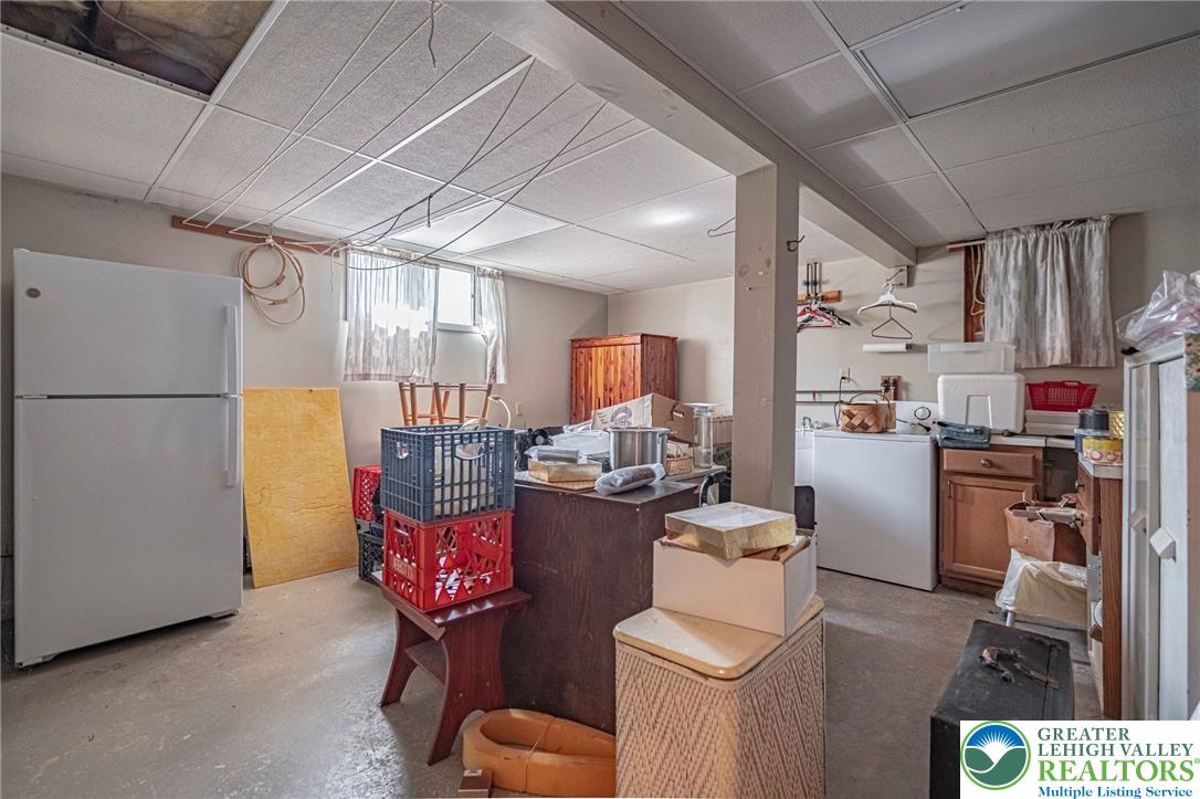 2034 Wind Hill Road Property Photo 41