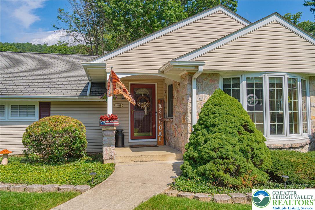 3683 Oakhurst Drive Property Photo 12