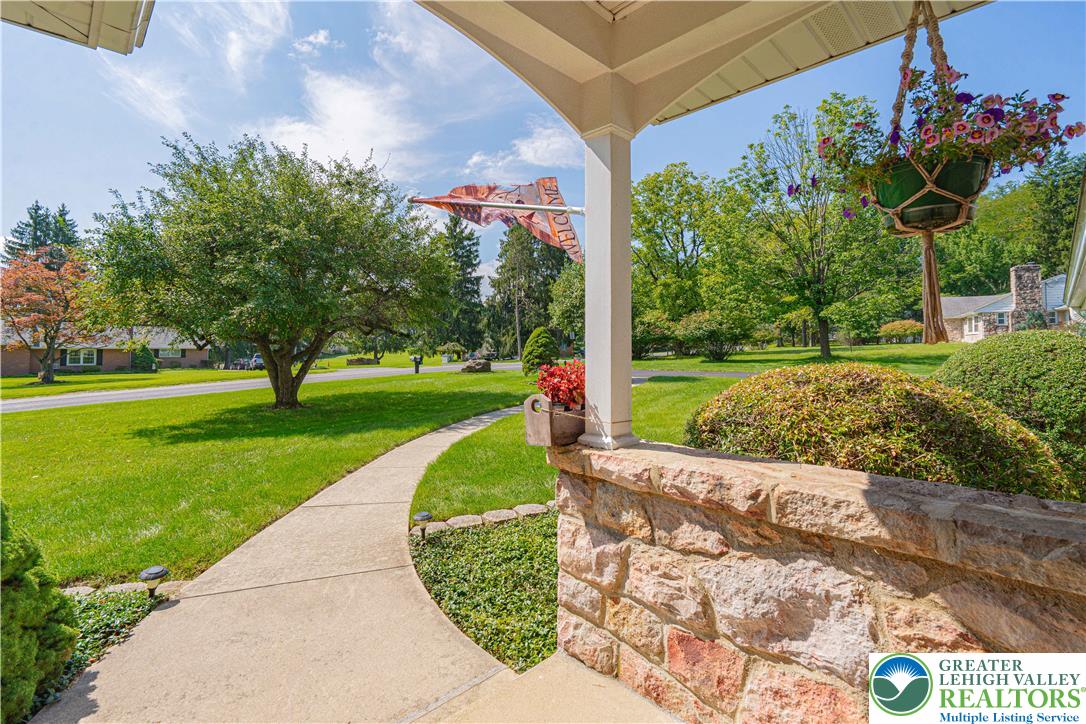 3683 Oakhurst Drive Property Photo 14