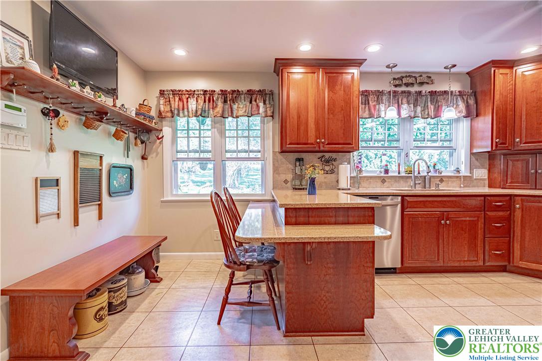 3683 Oakhurst Drive Property Photo 25