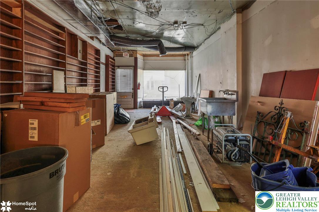512 East 4th Street Property Photo 8