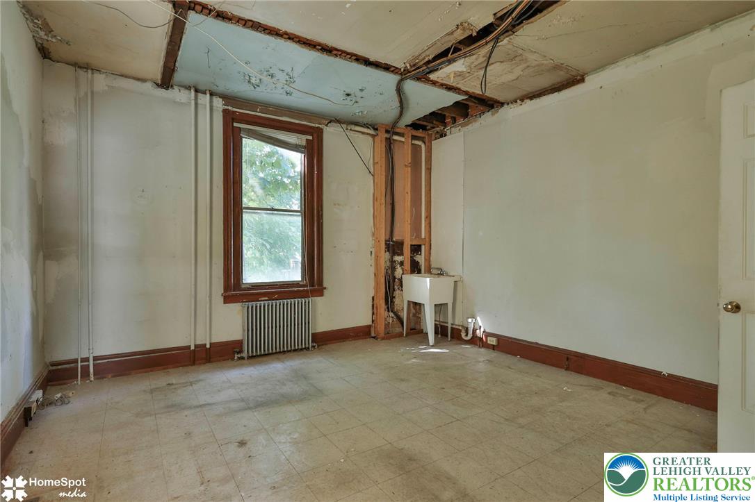 512 East 4th Street Property Photo 26