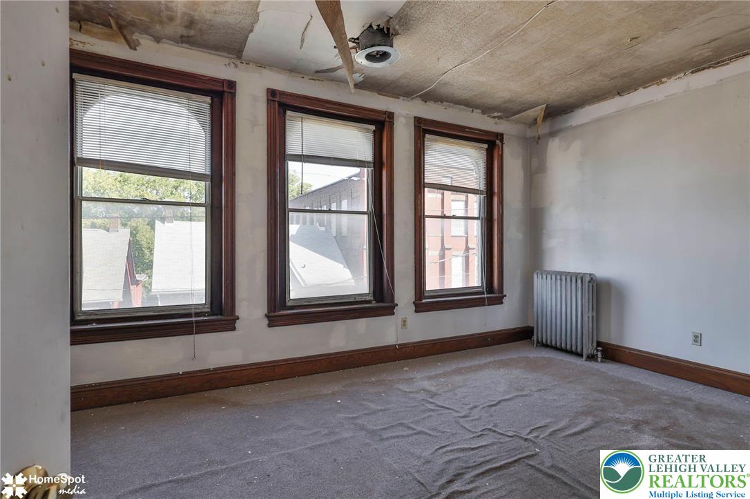 512 East 4th Street Property Photo 47