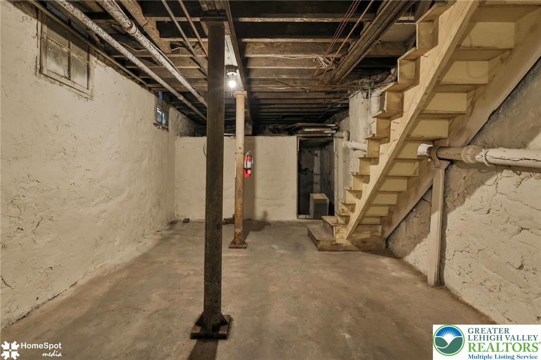 512 East 4th Street Property Photo 52