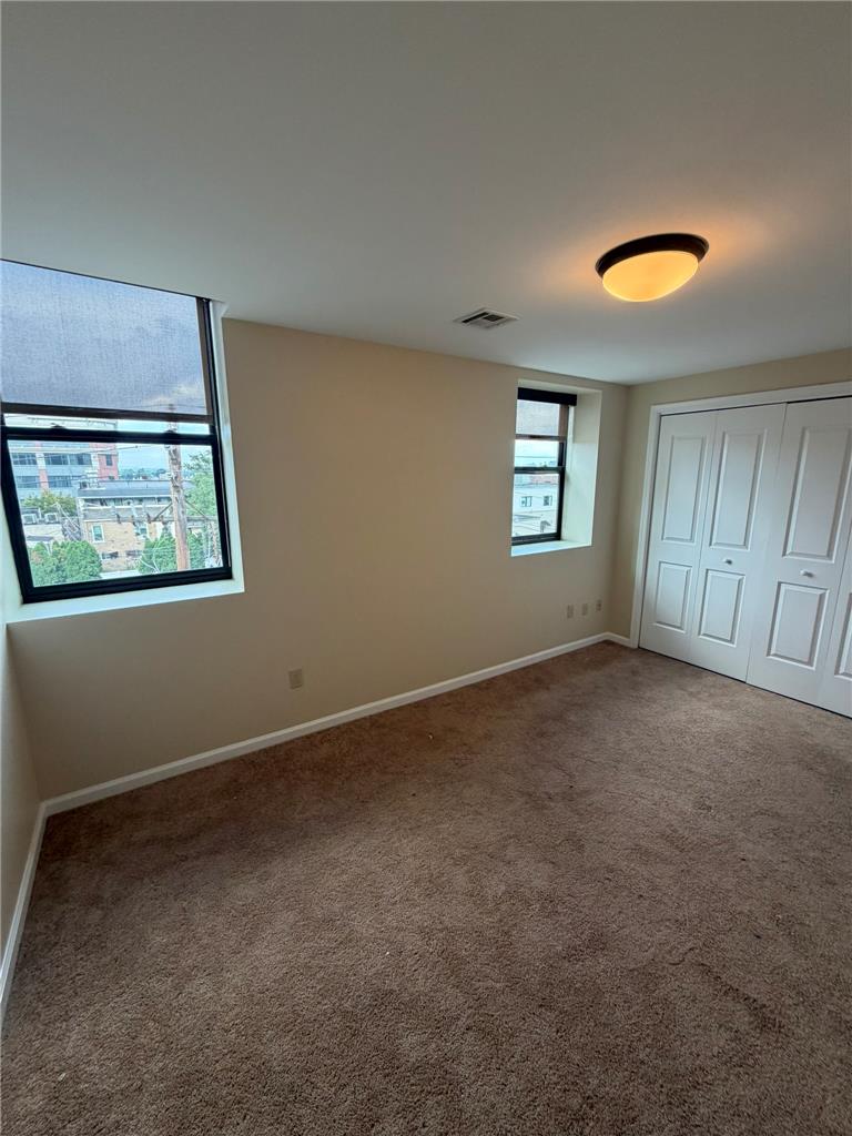 528 North New Street 19 Property Photo 13