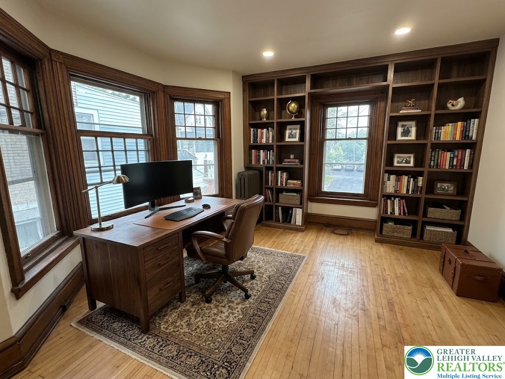 313 East Broad Street 1 Property Photo 15
