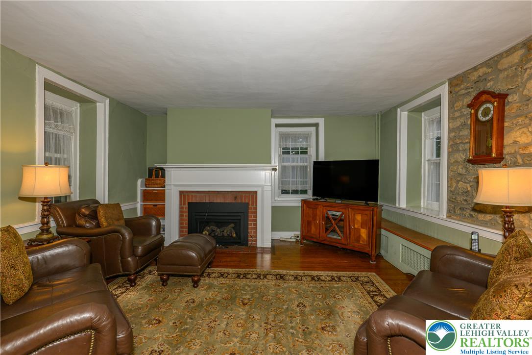 3304 Chauncey Street Property Photo 9