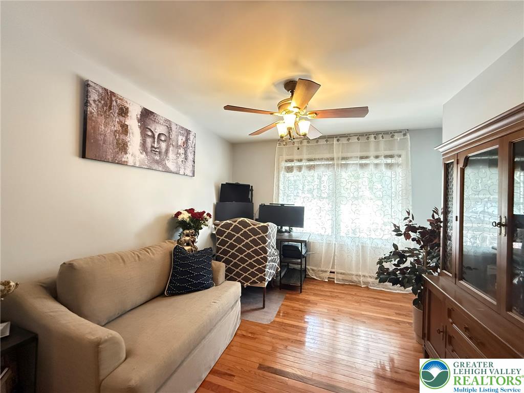 1140 Country Place Drive Property Photo 4