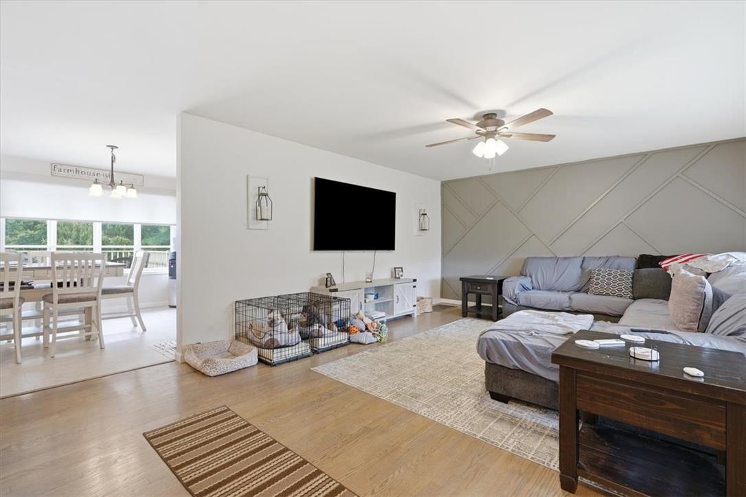 569 Georgetown Road Property Photo 3