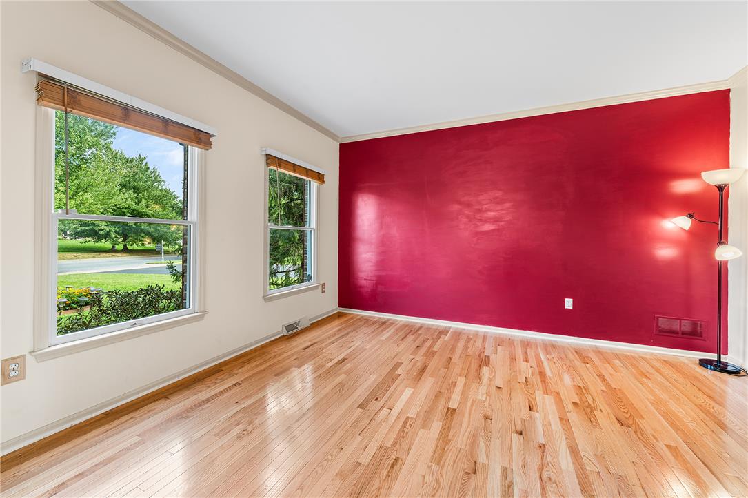 40 Clairmont Avenue Property Photo 4