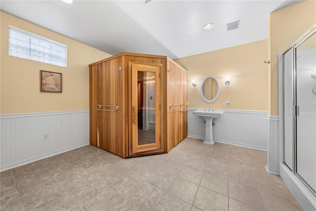40 Clairmont Avenue Property Photo 38