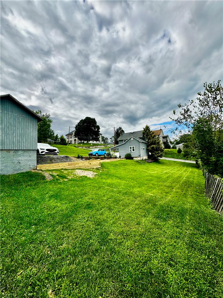 216 Monroe Street Property Photo 7