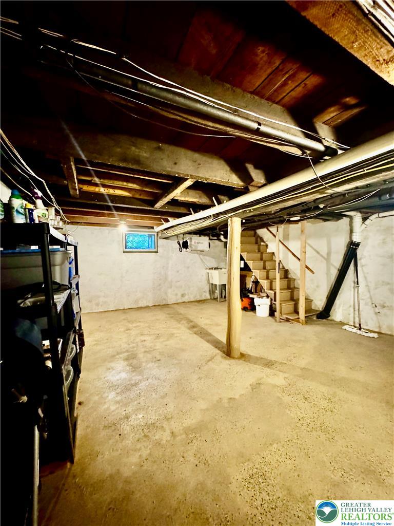 216 Monroe Street Property Photo 57