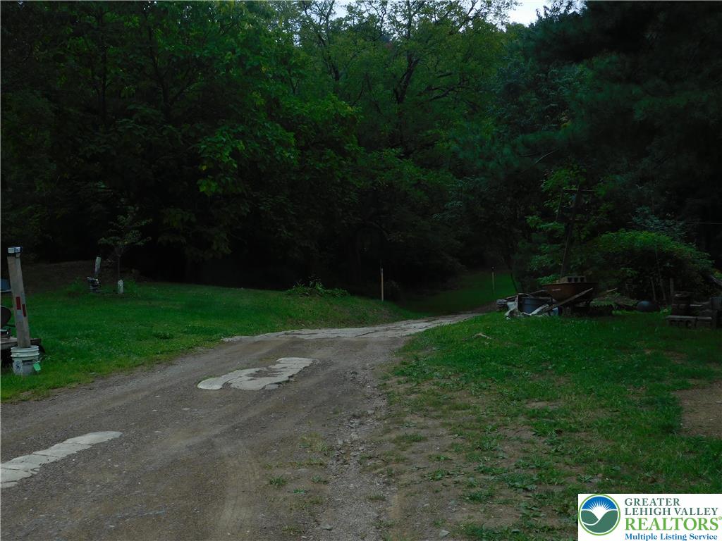 996 Greenwood Street Property Photo 11