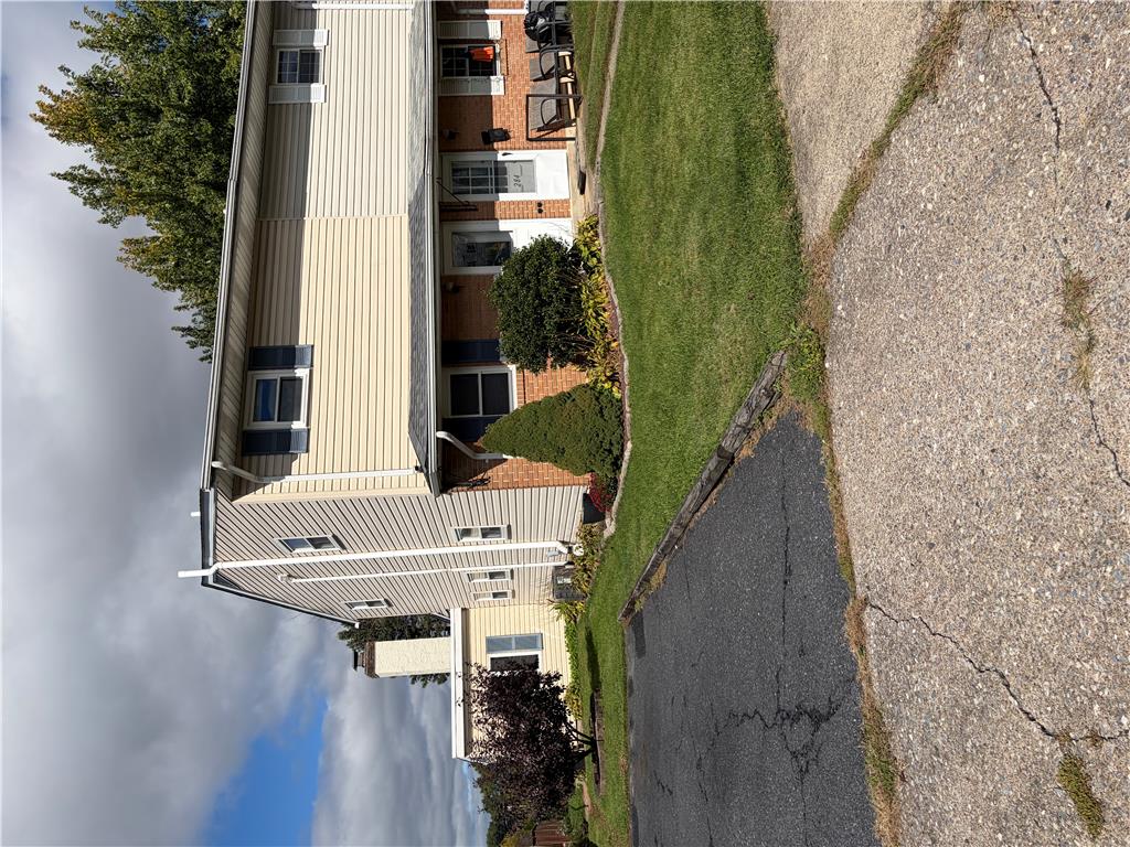 282 Poplar Street Property Photo 2