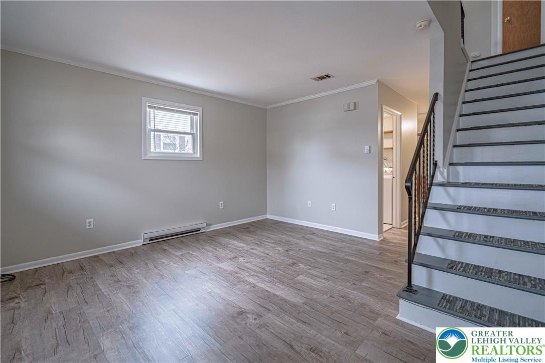 282 Poplar Street Property Photo 6