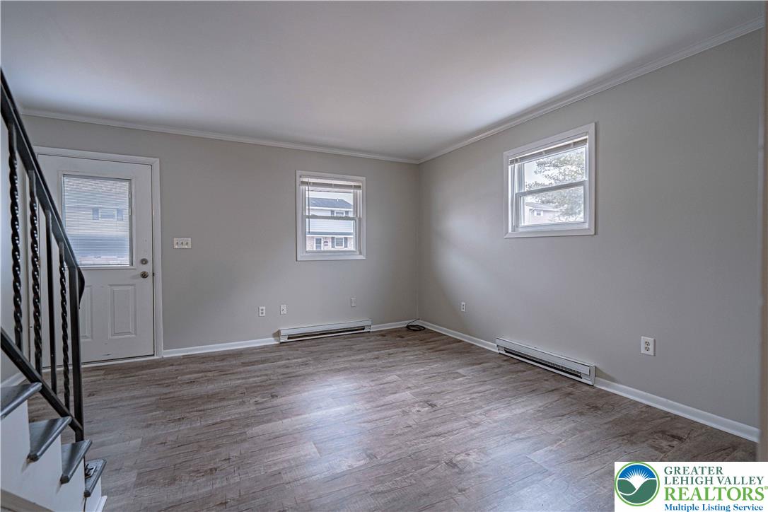 282 Poplar Street Property Photo 8