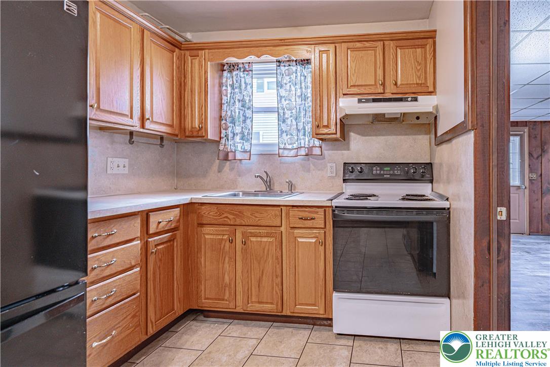 282 Poplar Street Property Photo 11